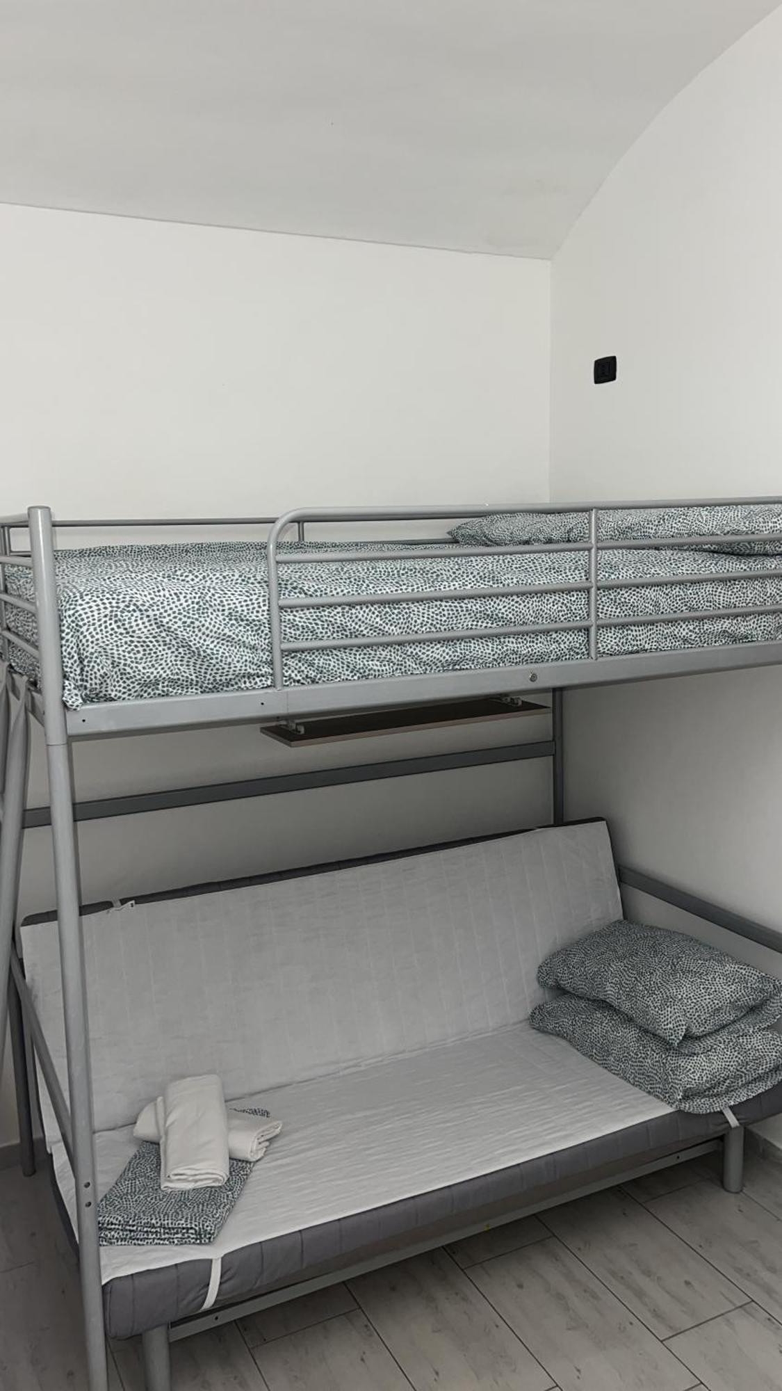 Apartament Bed2Go Brescia Turyn Zewnętrze zdjęcie
