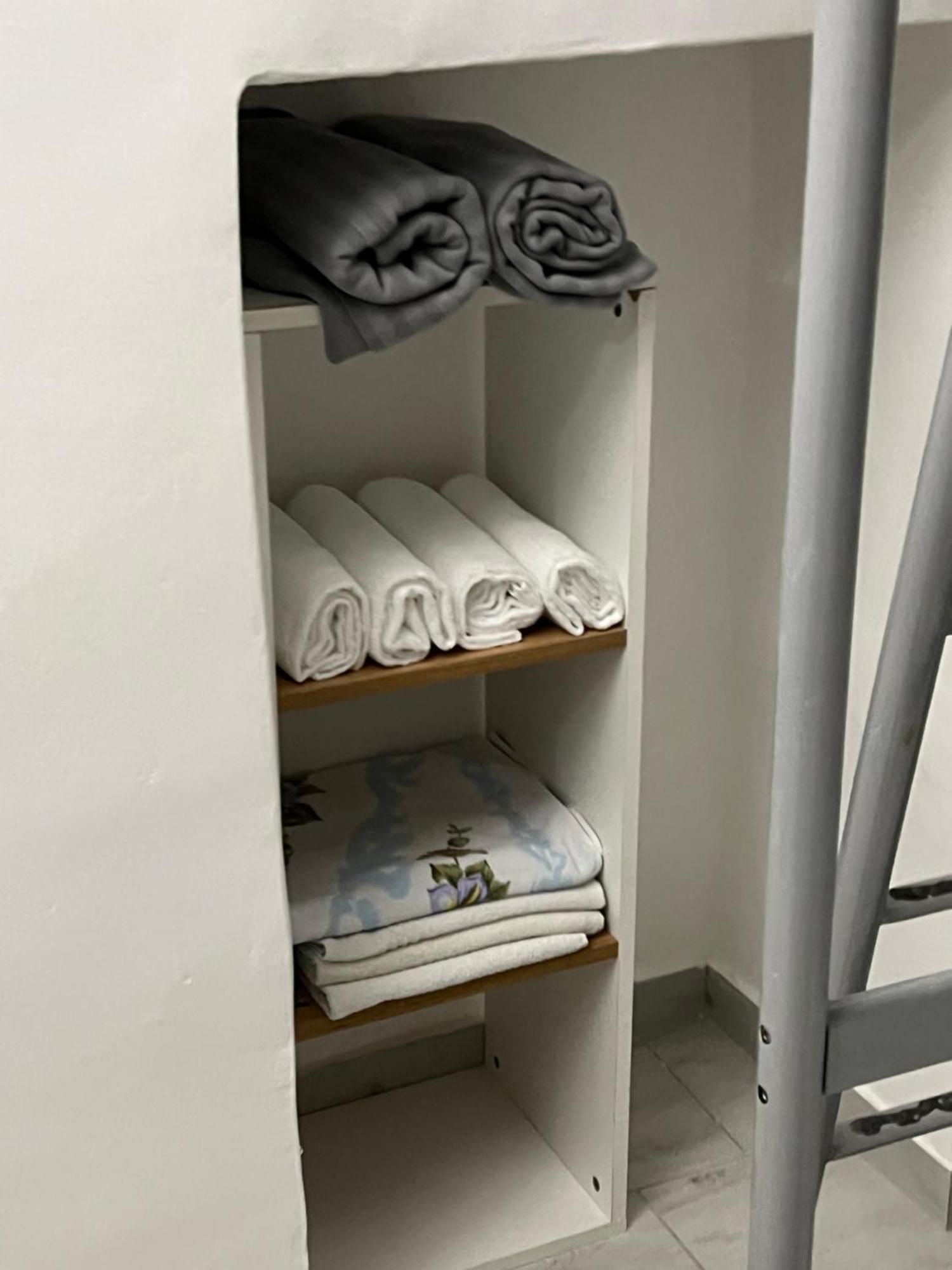 Apartament Bed2Go Brescia Turyn Zewnętrze zdjęcie